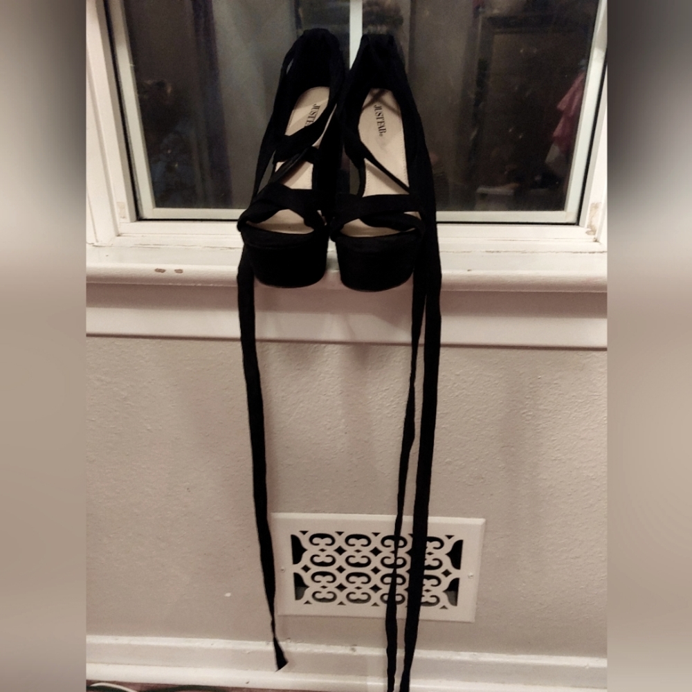Size 8 JustFab Black Espadrilles